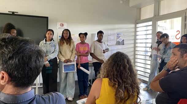Présnetation des élèves du collège Guy Moquet avec le 2e jury
